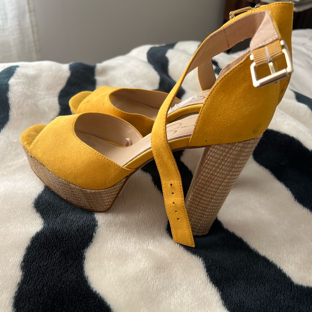 Jessica Simpson thick platform heels size 8